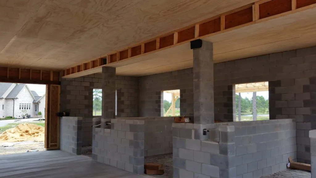 horse-stalls-1024x576